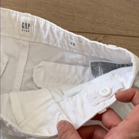 BOGO Brand New Gap kids white shorts size 12 - Picture 4 of 5